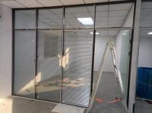 玻璃隔断安装